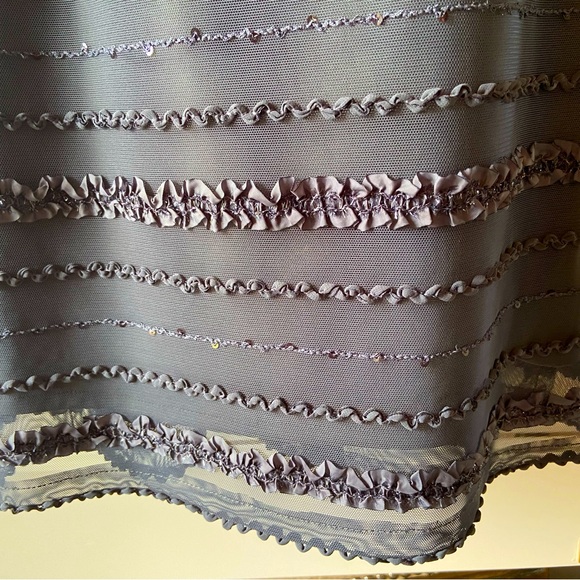 JS Collections gray cocktail dress. Size 8. - Picture 7 of 8